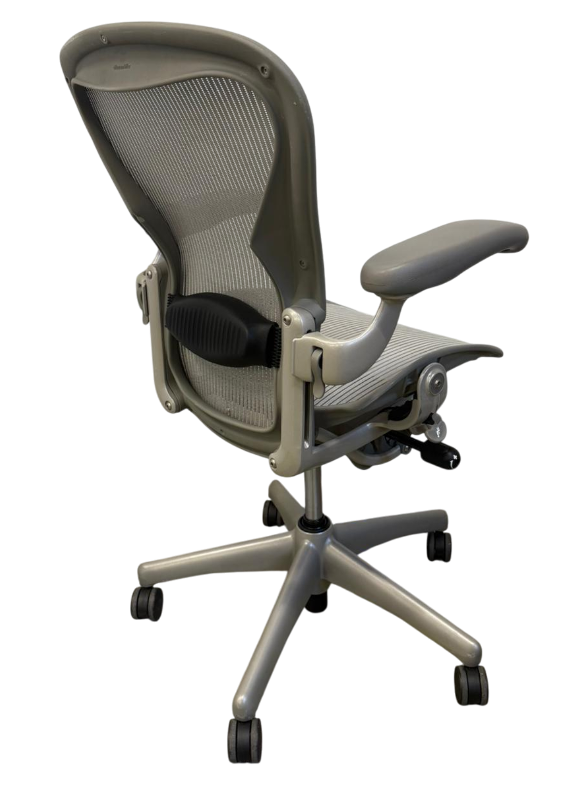Herman Miller Aeron Titanium